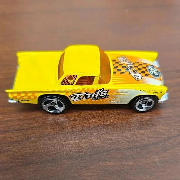 1977 Hot Wheels Ford Thunderbird Tad’s Taxi No 9 Radio Dispatched Diecast Car - Picture 2 of 6